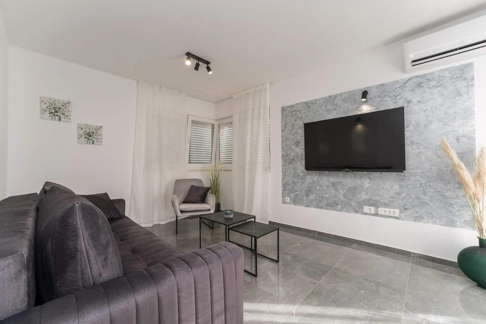 Luxury D Apartments Bibinje